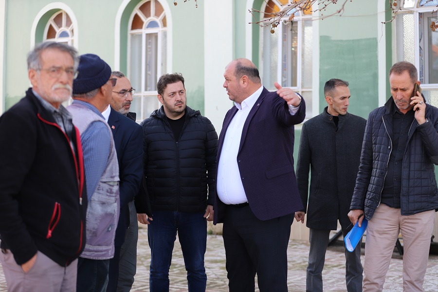 Menderes Belediye Başkanı İlkay Çiçek,