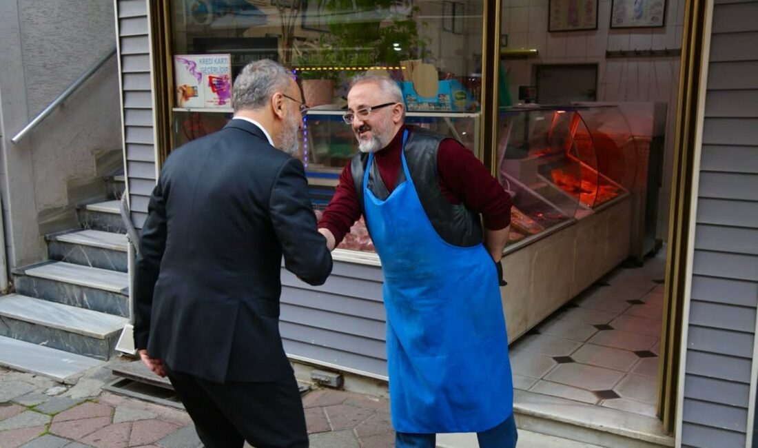 Başkan Özmen, Rami Yeni Mahalle’de esnafla buluştu Eyüpsultan Belediye Başkanı Dr. Mithat Bülent Özmen, yoğun iş temposuna