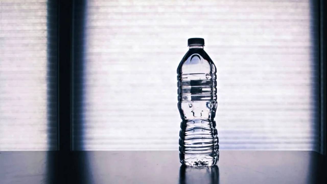 Uzun yıllardır birçok kişi musluk suyuna kıyasla daha temiz, daha