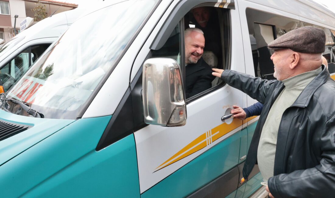 Başkan Pehlivan önce müjdeyi verdi, sonra direksiyona geçti Menemen Asarlık’ta yaşayan vatandaşların uzun süredir Menemen Devlet Hastanesi’ne tek