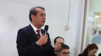 Efeler Belediye Başkanı Anıl Yetişkin, vektörle mücadele kapsamında ilaçlama hizmetlerinin