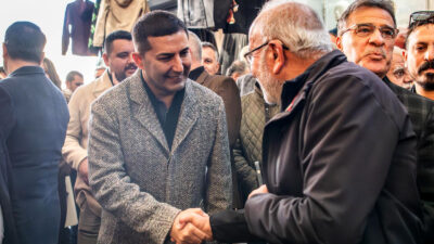 ÖMER GÜNEL: “CHP’NİN İKTİDAR BAYRAĞINI TÜRKİYE’DE DALGALANDIRACAĞIZ” Kuşadası Belediye Başkanı ve Cumhuriyet Halk Partisi (CHP) Grup Başkan