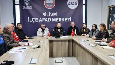 Silivri Belediye Başkanı Bora Balcıoğlu, Afet Koordinasyon Merkezi’nde açıklamalarda bulundu.