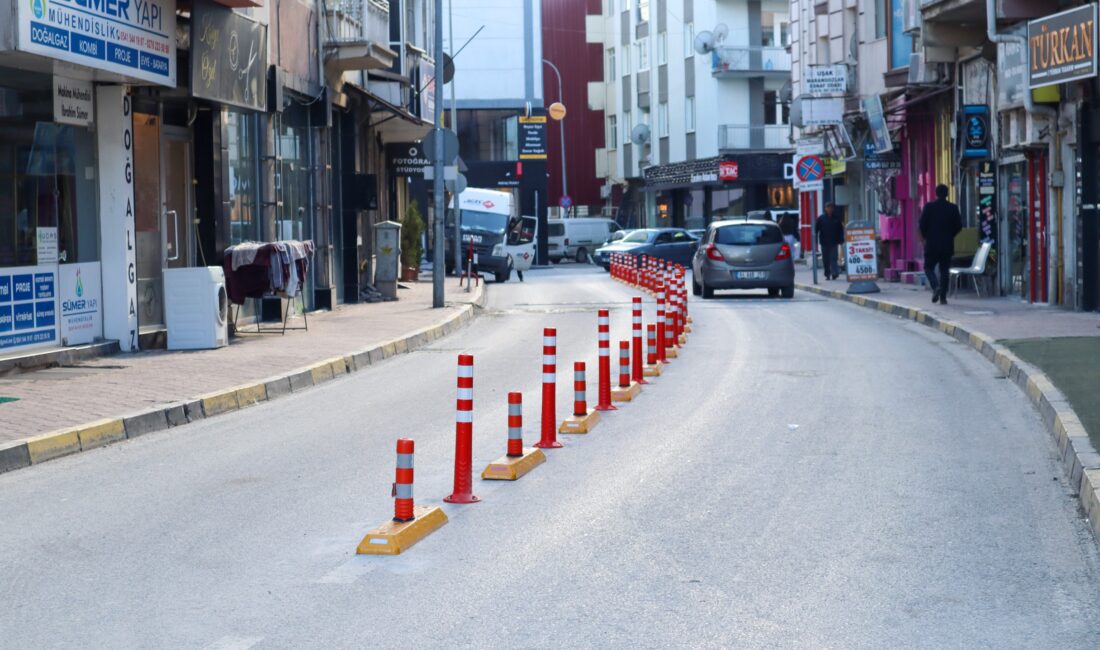 Uşak Belediyesi kent genelinde trafik güvenliğini artırmak, yol düzenini sağlamak