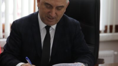 Bergama Belediyesi bitkisel atık yağları geri kazanım ile doğaya kazandırıyor.