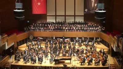 Ahmed Adnan Saygun Sanat Merkezi (AASSM), şubat ayı boyunca müzikten