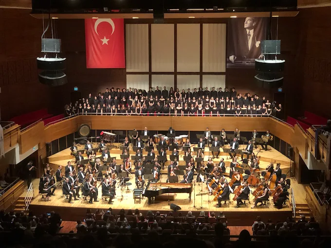 Ahmed Adnan Saygun Sanat Merkezi (AASSM), şubat ayı boyunca müzikten