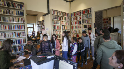 Cumhuriyet Kütüphanesi Bucalı çocukları ağırladı Buca Belediyesi, ara tatil döneminde