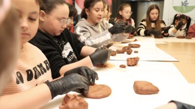 Osmangazi Belediyesi Geleceğin Arkeologlarını Yetiştiriyor Osmangazi Belediyesi, çocukların tarihe olan