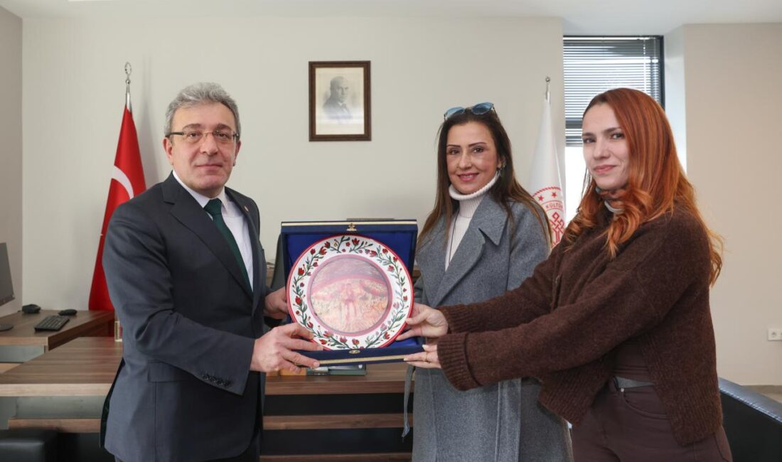 DEÜ Rektörü Prof. Dr. Bayram