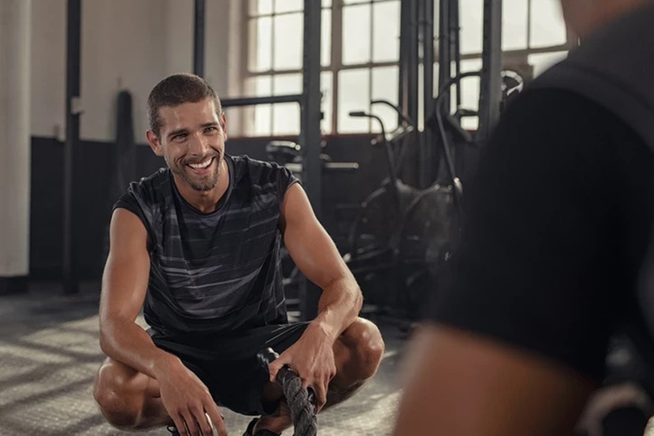 Her gün saatlerce spor salonunda vakit geçiriyor, beslenme düzenini titizlikle