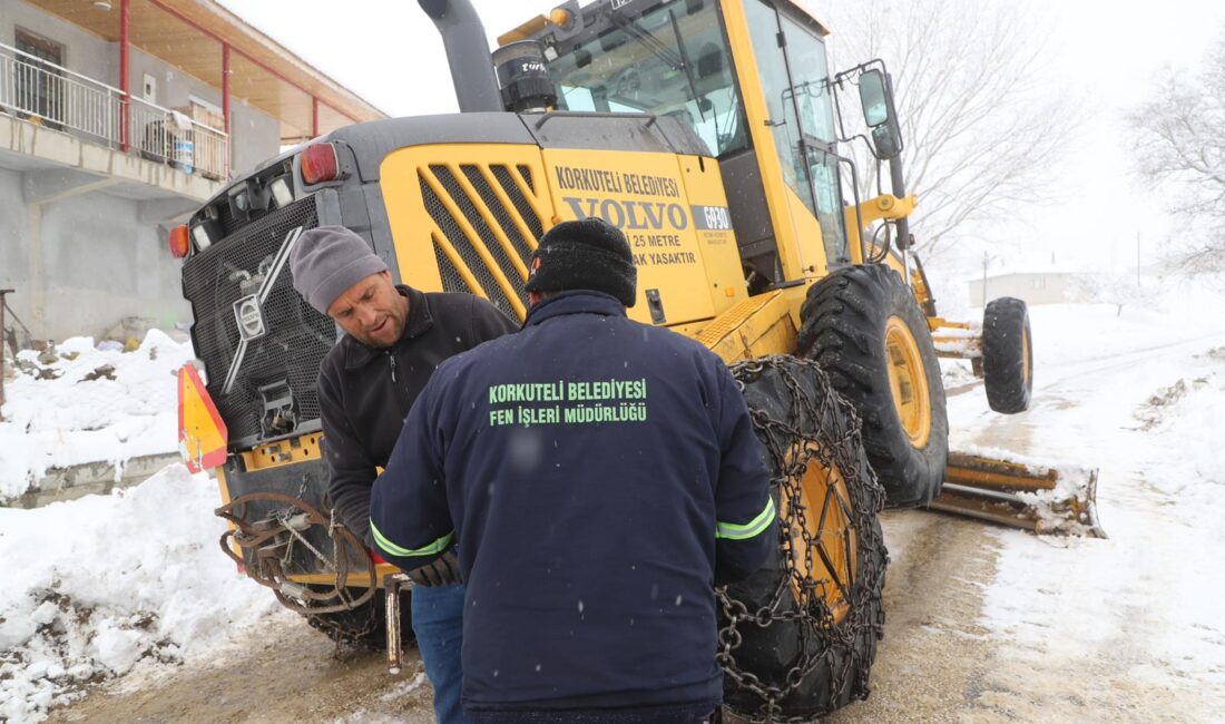 Korkuteli’de Kışa geçit yok Korkuteli Belediyesi ekipleri, ilçe genelinde etkili olan kar yağışı nedeniyle