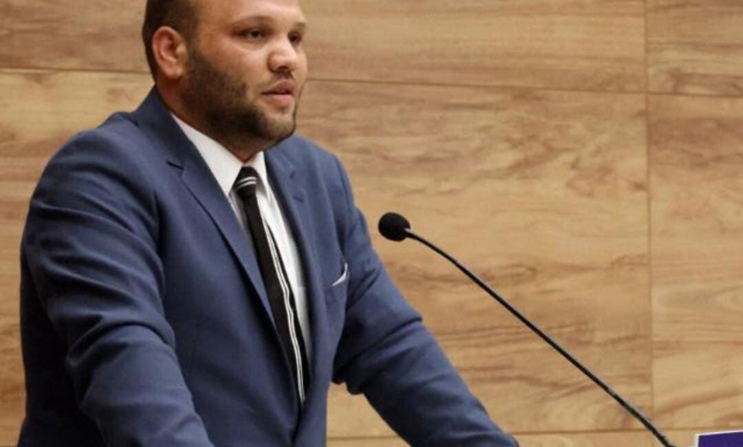 Muğla Romanlar Derneği Başkanı Hüseyin Can Demirtaş; gençlik kolları Genel Başkanlığı görevine getirildi Muğla Romanlar Derneği Başkanı Hüseyin Can Demirtaş tüm roman dernekleri