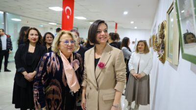 İzmir Demokrasi Üniversitesi Güzel Sanatlar Fakültesi Dekan Vekili ve Bölüm