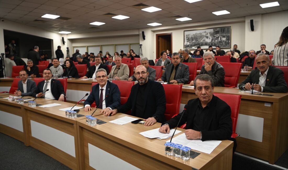 CHP’Lİ MECLİS ÜYELERİNDEN AYDINLI ŞEHİT