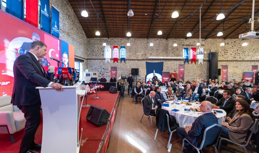 Başkan Tugay: Yerel medya demokrasinin vazgeçilmezidir İzmir Büyükşehir Belediye Başkanı Dr. Cemil Tugay, 10 Ocak Çalışan