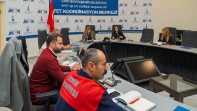 Meteorolojik uyarılar doğrultusunda İzmir’de yarın kuvvetli yağış, fırtına ve deniz