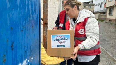 Ramazan ayının manevi iklimi Efeler’de dayanışmayla karşılanıyor. Sosyal belediyeciliği kentin