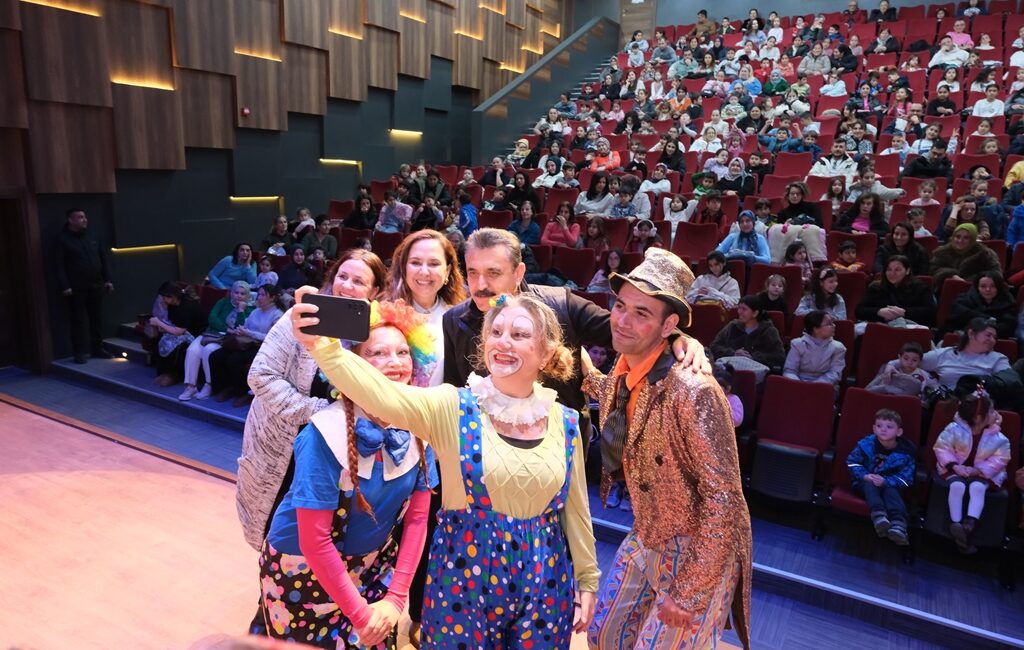 Dikili Belediyesi, yarı yıl tatilinde çocukların daha keyifli ve verimli