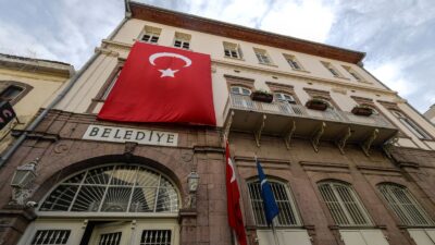 Başkan Tugay’dan üç taşınmaza ilişkin açıklama “Hukuki haklarımızı sonuna kadar