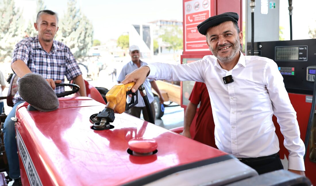 Denizli Büyükşehir’den üreticiye mazot desteği “Üretim sizden, destek Büyükşehir’den” Büyükşehir 2026 yılında da çiftçinin yanında