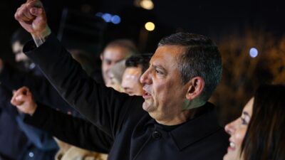 “ERDOĞAN’A SESLENİYORUM: İSTANBUL AYAKTADIR, TÜRKİYE’Yİ AYAĞA KALDIRACAĞIM VE O KÖPRÜLERİ