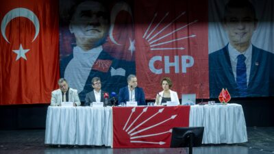 Romanların sesi Konak'tan yükseldi