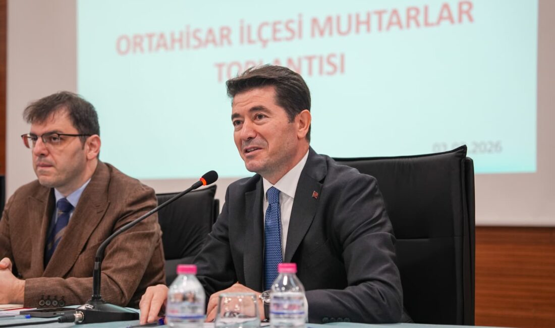 BAŞKAN KAYA MUHTARLAR TOPLANTISINDA BİRLİK VE BERABERLİK MESAJI VERDİ “HEP BİRLİKTE, UYUM İÇİNDE ÇALIŞARAK VATANDAŞLARIMIZA HİZMET EDECEĞİZ” Ortahisar Belediye