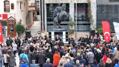 Akın: “Deprem gerçeği unutulmamalıdır”