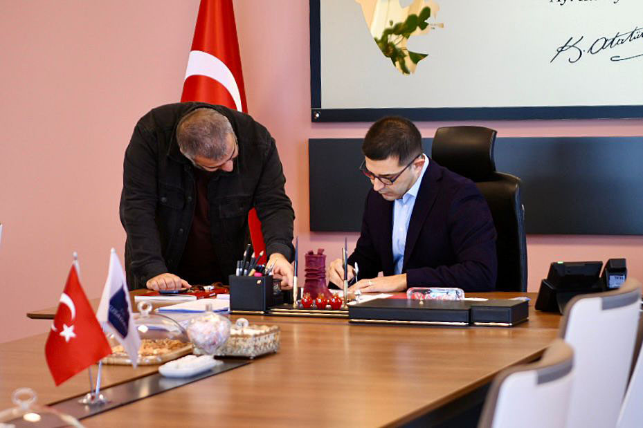 “SORUNLARIN ÇÖZÜMÜ İÇİN ÜZERİMİZE DÜŞENİ YAPMAYA HAZIRIZ” Başkan Ömer Günel, kentte etkili olan sağanak sırasında meydana gelen