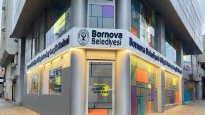 Manisa’nın ilk kadın belediye başkanının ismi gençlerle buluşuyor   Manisa’nın