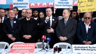 Kuşadası Belediyesi Meclisi’nin olağanüstü toplantısında başkan vekili seçiminin yapılmasının ardından,