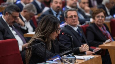 İzmir Büyükşehir Belediyesi’nin mart ayı meclis toplantısında Vakıflar Genel Müdürlüğü