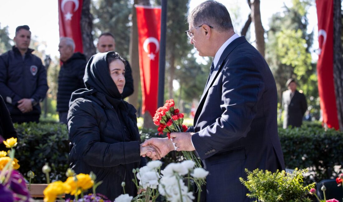 İzmir Büyükşehir Belediye Başkanı Dr. Cemil Tugay, 18 Mart Şehitleri