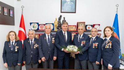 İzmir Büyükşehir Belediye Başkanı Dr. Cemil Tugay, 18 Mart Çanakkale