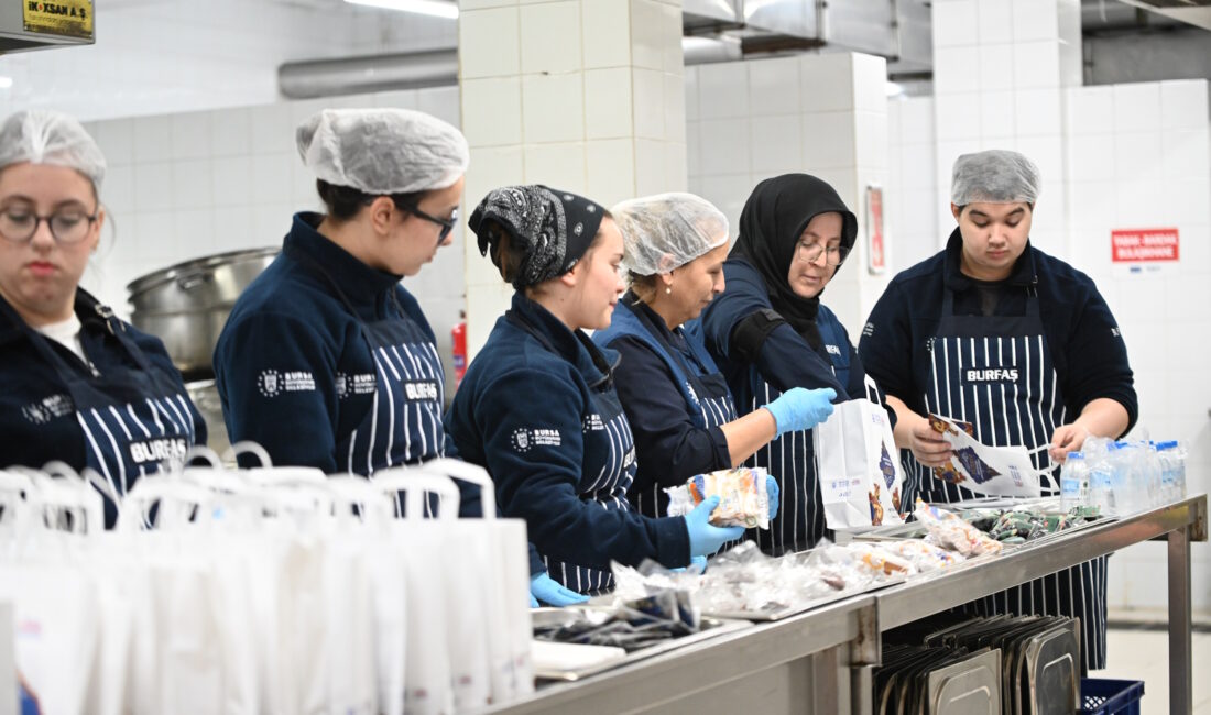 Bursa Büyükşehir Belediyesi’nin BURFAŞ üretim tesislerinde, Ramazan ayı dolayısıyla her