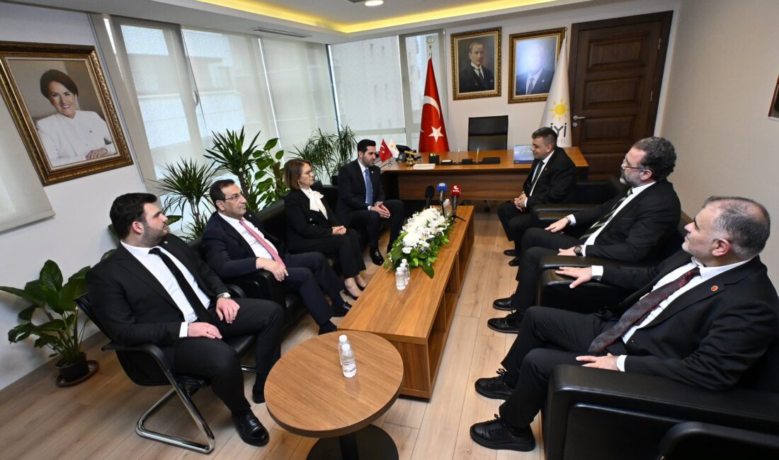 Bağımsız Türkiye Partisi’nde (BTP) bayramlaşma trafiği vardı. BTP Genel Merkezi partiler arası geleneksel bayramlaşma ziyaretlerinin en hareketli