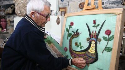  “Önceleri çakıl taşları ve boncuklarla bir şeyler yaptım. Daha küçük