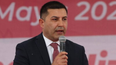  CHP’li Kuşadası Belediyesi’ne düzenlenen operasyon kapsamında Belediye Başkanı Ömer Günel’in