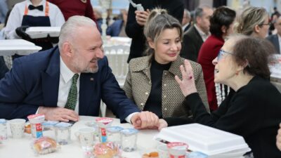 Başkan Pehlivan’dan öğretmen ve sağlık çalışanlarına vefa Menemen Belediyesi tarafından