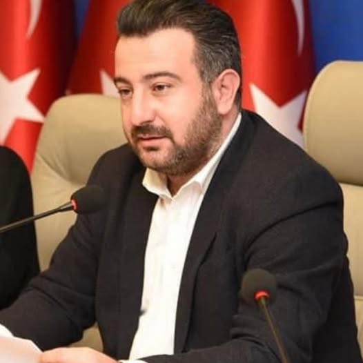 AK Parti Bursa Büyükşehir Belediye Meclis üyesi Sinan Kahraman;