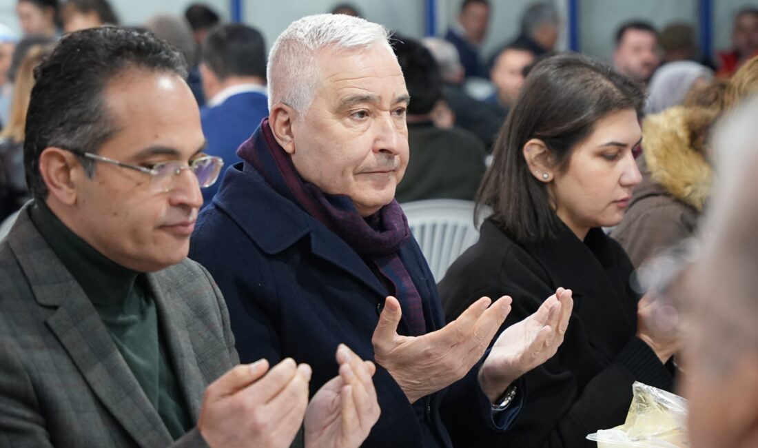 YENİ ÜYELER İLE CHP KEMALPAŞA AİLESİ BÜYÜYOR Cumhuriyet Halk Partisi