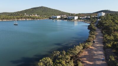 Bugün Ayvalık’ın ufkuna bakıldığında görülen her ada, her koy ve