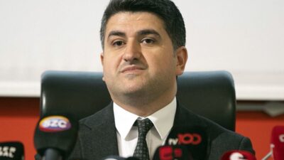 Rüşvet soruşturmasında tutuklanan Ataşehir Belediye Başkanı Onursal Adıgüzel görevinden uzaklaştırıldı.