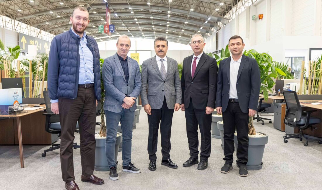 Geçen yıl Dikili Belediye Başkanı Adil Kırgöz’ün girişimleri sonucunda İstanbul