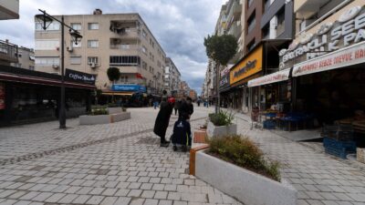 İzmir Büyükşehir Belediyesi, 2 Nisan Perşembe günü kentin dört bir