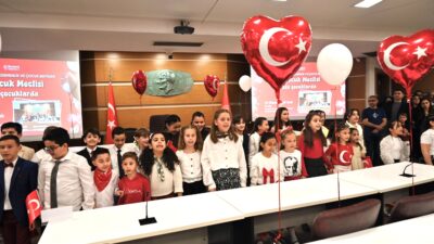 “Bir çocuk konuşursa dünya değişir” Bornova Çocuk Meclisi, 23 Nisan