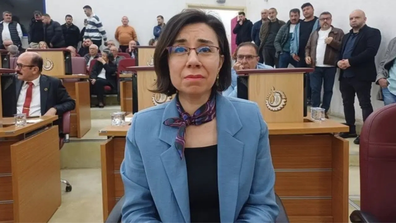 Son dakika haberi... Uşak Belediye Meclisi’nde yapılan oylama sonucunda, CHP’li