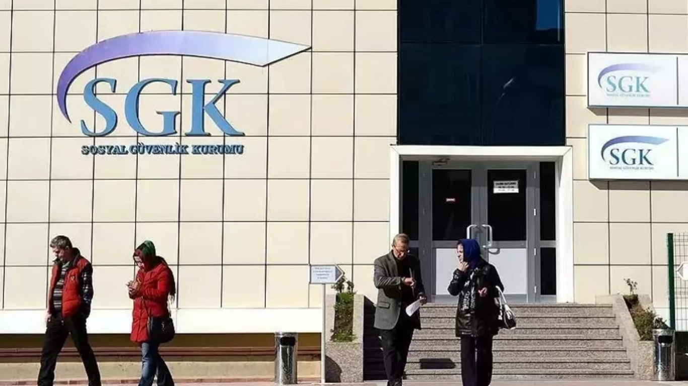 SGK, sahte sigortalılık ve kayıt dışı çalışmaya karşı denetimleri artırdı.
