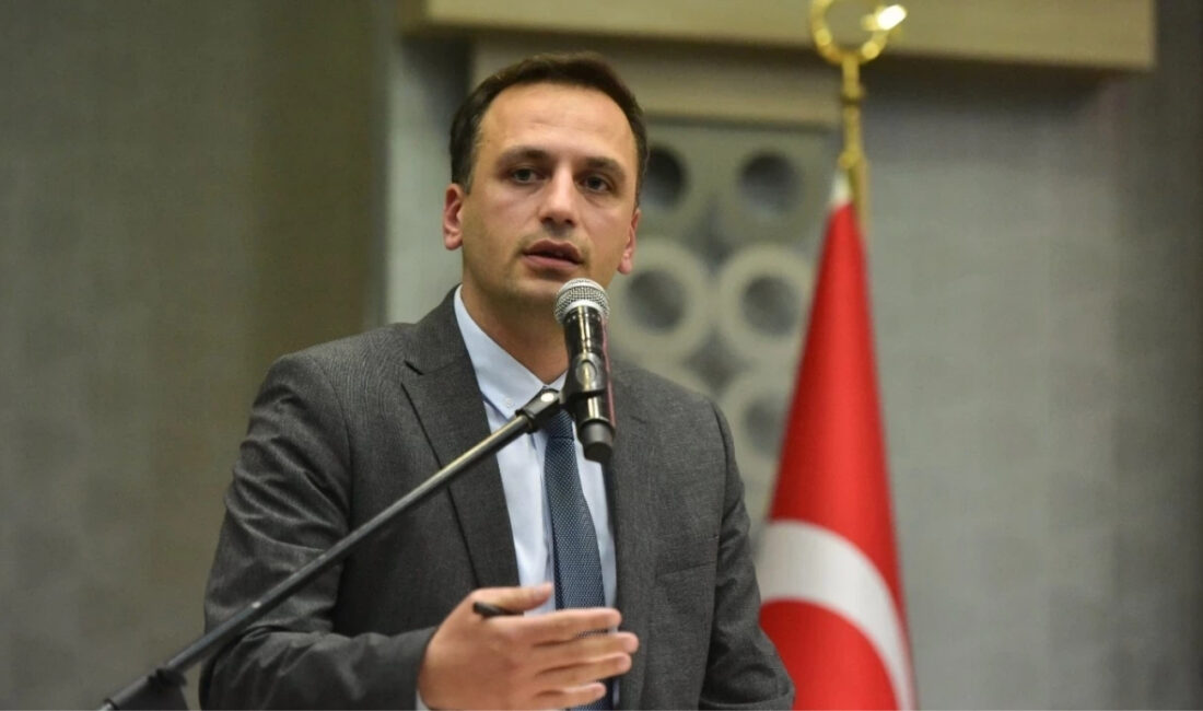 Son dakika haberi... Bornova Belediye Başkanı Ömer Eşki, İzmir Cumhuriyet